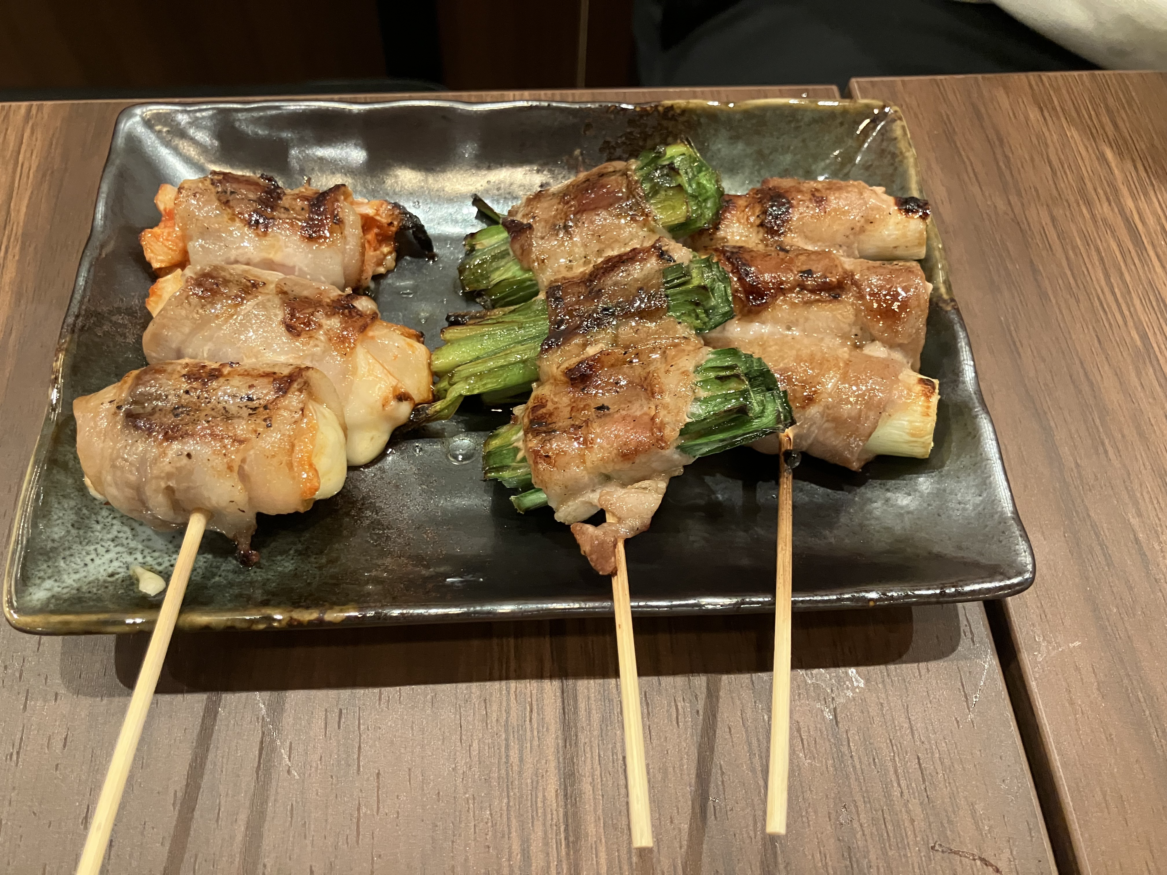 肉巻き野菜串（キムチチーズ、ニラ、白ネギ）